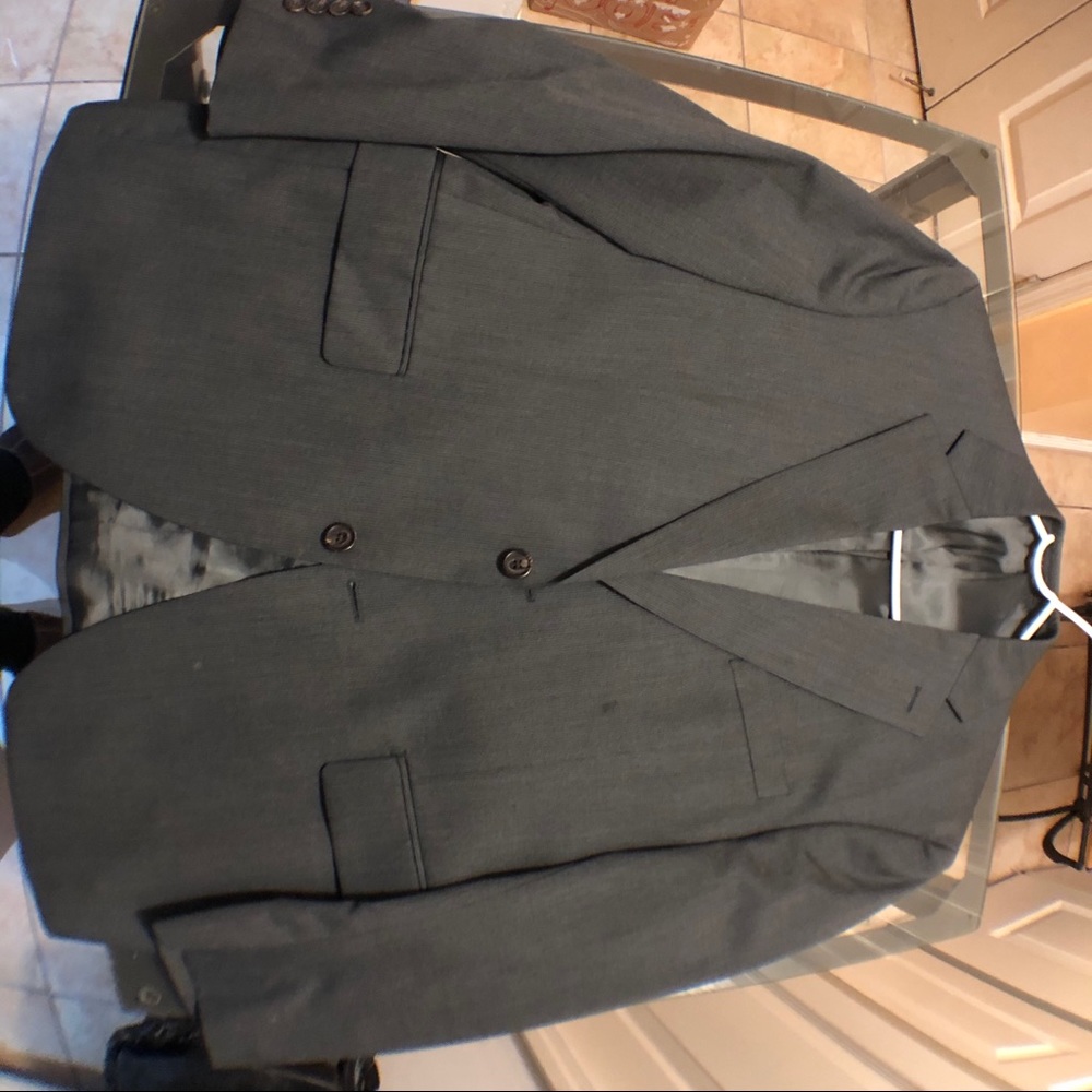 I’m selling my Ralph Laurent Jacquet